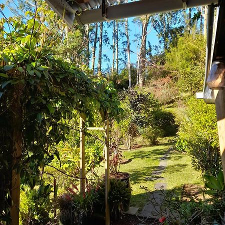 Le Val Rambaud Bed & Breakfast Saint-Denis Exterior photo